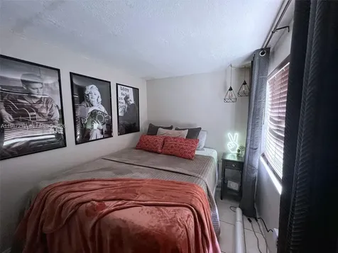 2040 NE 183rd Street North Miami Beach FL 33179