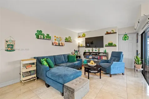 9746 NW 4th Lane Miami FL 33172