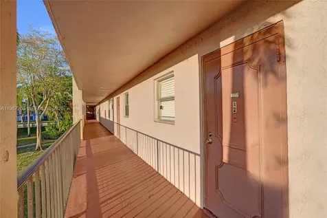 8301 Sands Point Boulevard Tamarac FL 33321