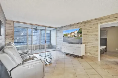 8301 Sands Point Boulevard Tamarac FL 33321