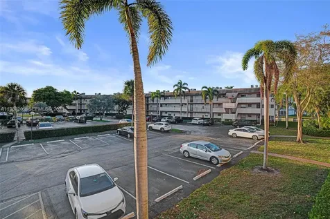 8301 Sands Point Boulevard Tamarac FL 33321
