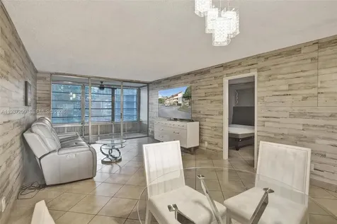 8301 Sands Point Boulevard Tamarac FL 33321