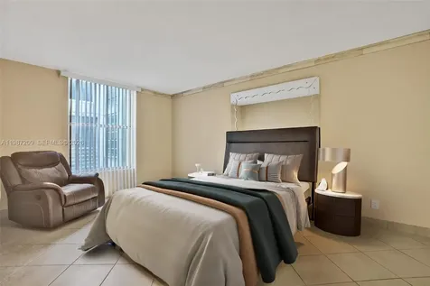 8301 Sands Point Boulevard Tamarac FL 33321