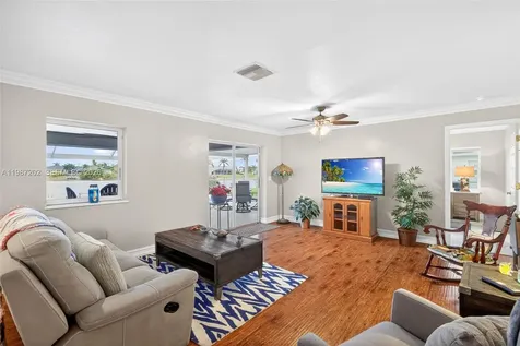 432 NE 18th Avenue Cape Coral FL 33909