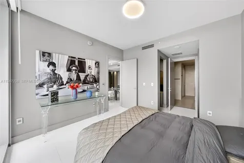 200 Biscayne Boulevard Way Miami FL 33131