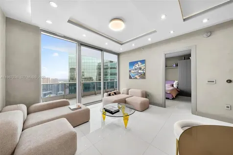 200 Biscayne Boulevard Way Miami FL 33131
