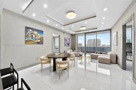200 Biscayne Boulevard Way Miami FL 33131