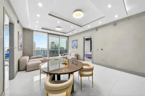 200 Biscayne Boulevard Way Miami FL 33131