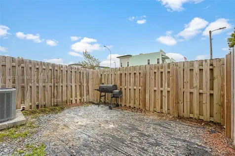 243 SW 6th Lane Florida City FL 33034