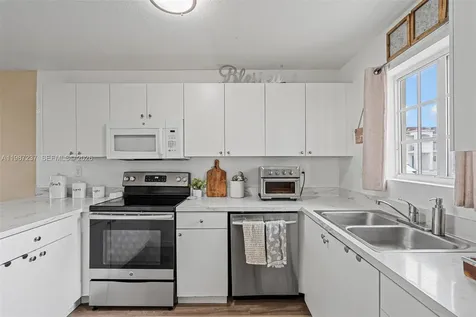 243 SW 6th Lane Florida City FL 33034