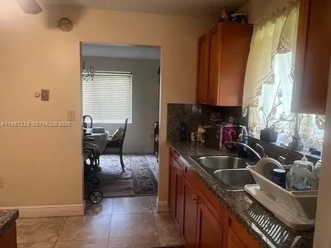 3366 Thomas Avenue Miami FL 33133