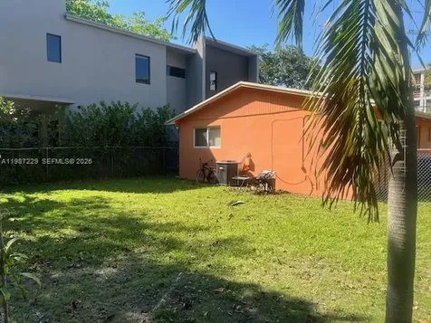 3366 Thomas Avenue Miami FL 33133