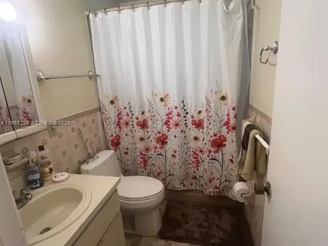 3366 Thomas Avenue Miami FL 33133