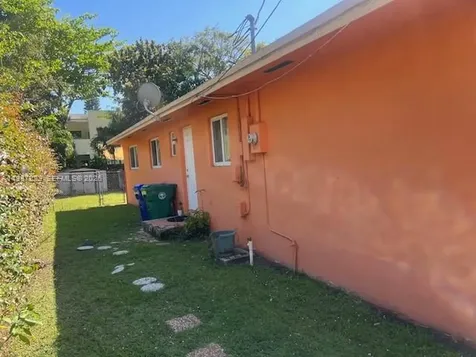 3366 Thomas Avenue Miami FL 33133
