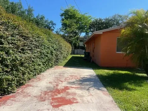 3366 Thomas Avenue Miami FL 33133