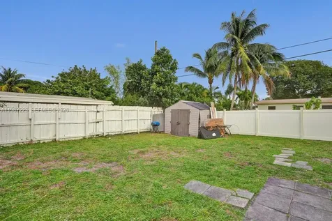 3500 SW 37th Street West Park FL 33023
