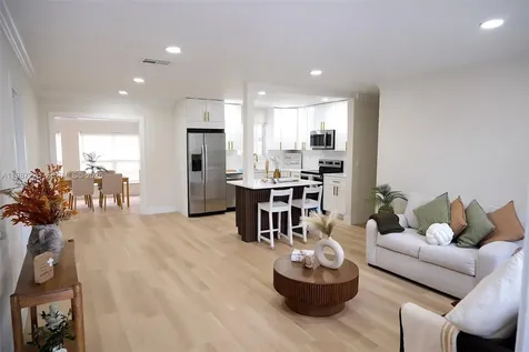 1084 SW 4th Avenue Pompano Beach FL 33060