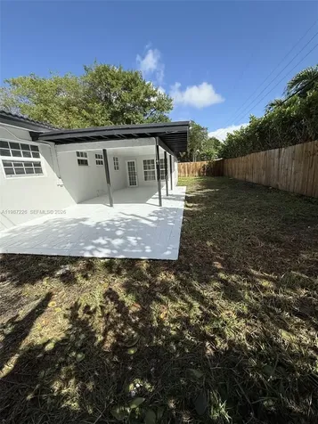 1084 SW 4th Avenue Pompano Beach FL 33060