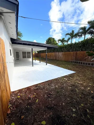 1084 SW 4th Avenue Pompano Beach FL 33060