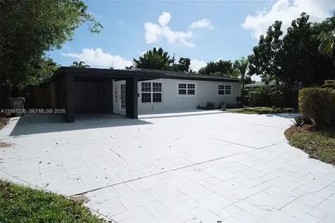 1084 SW 4th Avenue Pompano Beach FL 33060