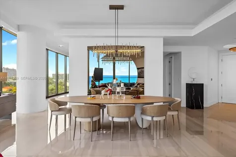 17901 Collins Sunny Isles Beach FL 33160