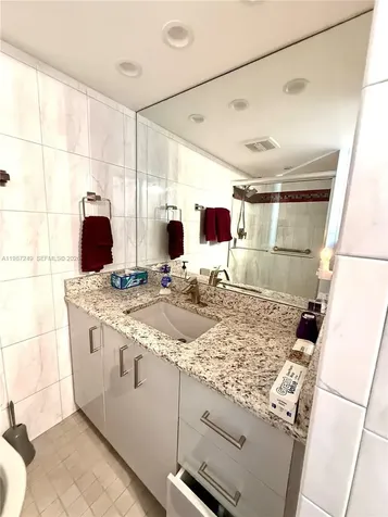 3180 S Ocean Drive Hallandale Beach FL 33009