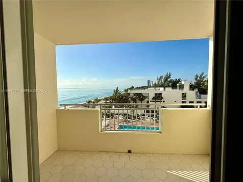 3180 S Ocean Drive Hallandale Beach FL 33009
