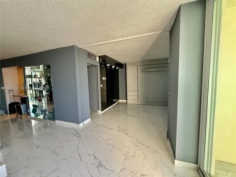 3180 S Ocean Drive Hallandale Beach FL 33009