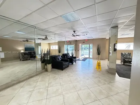 900 NE 18th Avenue Fort Lauderdale FL 33304
