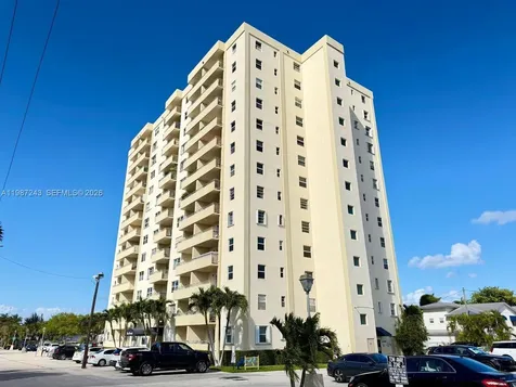 900 NE 18th Avenue Fort Lauderdale FL 33304