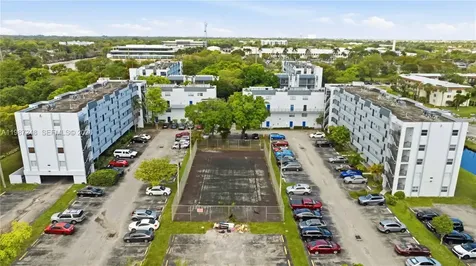7521 NW 16th Street Plantation FL 33313