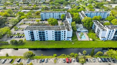 7521 NW 16th Street Plantation FL 33313