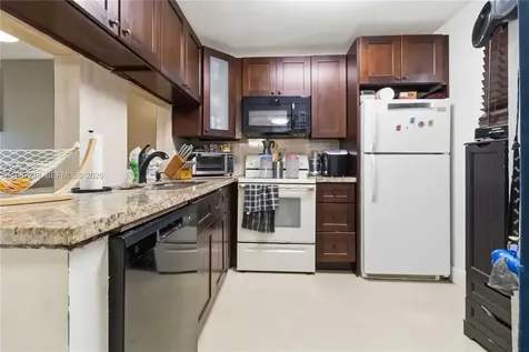 7521 NW 16th Street Plantation FL 33313