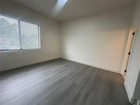 2377 NW 105th Street Miami FL 33147