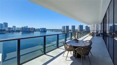 5000 Island Estates Drive Aventura FL 33160