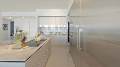 5000 Island Estates Drive Aventura FL 33160