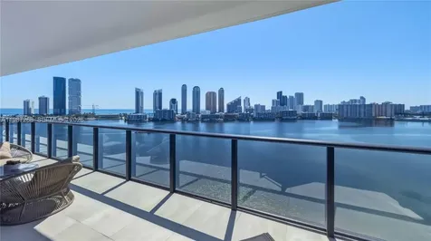 5000 Island Estates Drive Aventura FL 33160