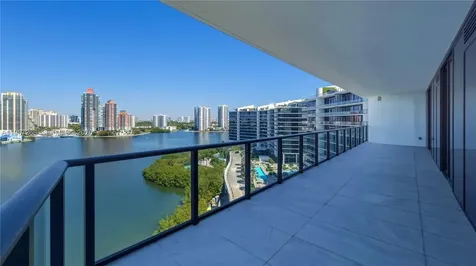 5000 Island Estates Drive Aventura FL 33160
