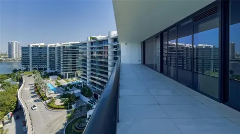 5000 Island Estates Drive Aventura FL 33160