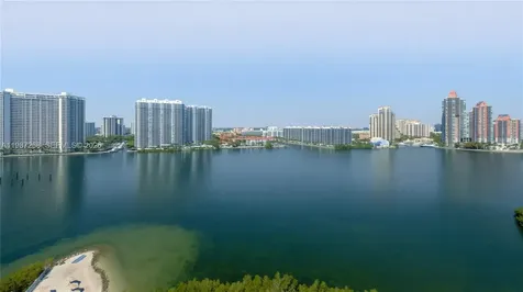 5000 Island Estates Drive Aventura FL 33160
