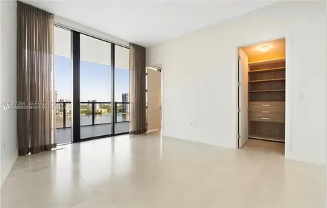 5000 Island Estates Drive Aventura FL 33160
