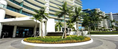 5000 Island Estates Drive Aventura FL 33160