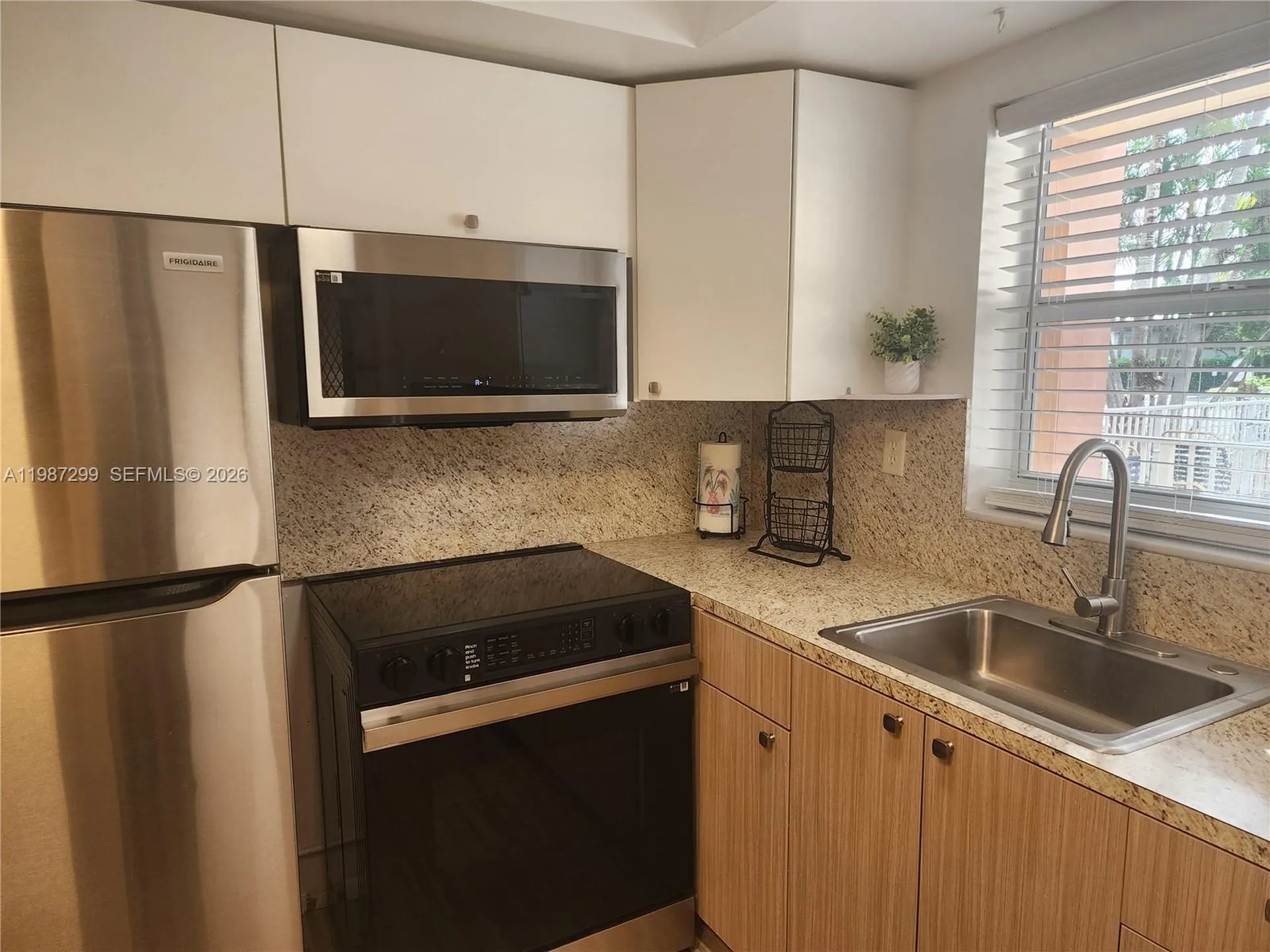 100 SE 6th Avenue Pompano Beach FL 33060