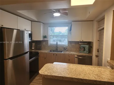 100 SE 6th Avenue Pompano Beach FL 33060