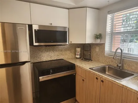 100 SE 6th Avenue Pompano Beach FL 33060