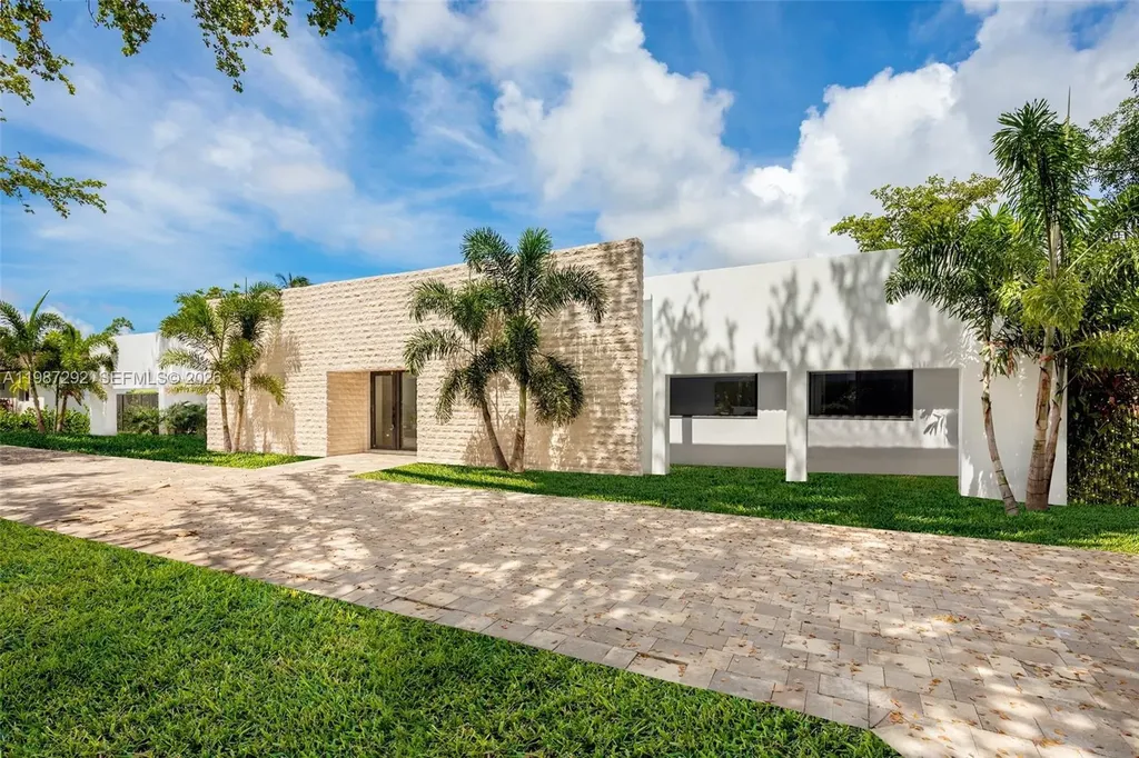 13306 SW 58th Court Pinecrest FL 33156