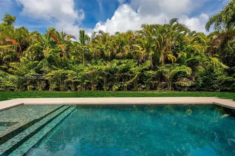 13306 SW 58th Court Pinecrest FL 33156
