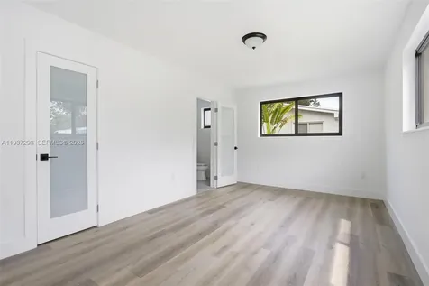 11434 SW 81st Road Pinecrest FL 33156
