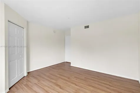11185 SW 6th Street Pembroke Pines FL 33025