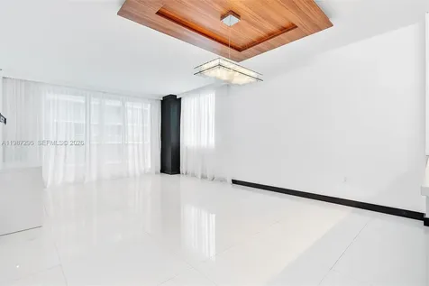 55 SE 6th Street Miami FL 33131